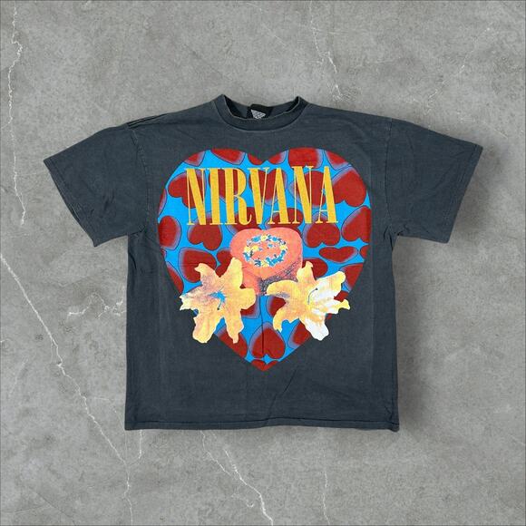 Giant Other - Vintage Nirvana Heart Shaped Box Size Large Single Stitch Reprint Giant T-Shirt